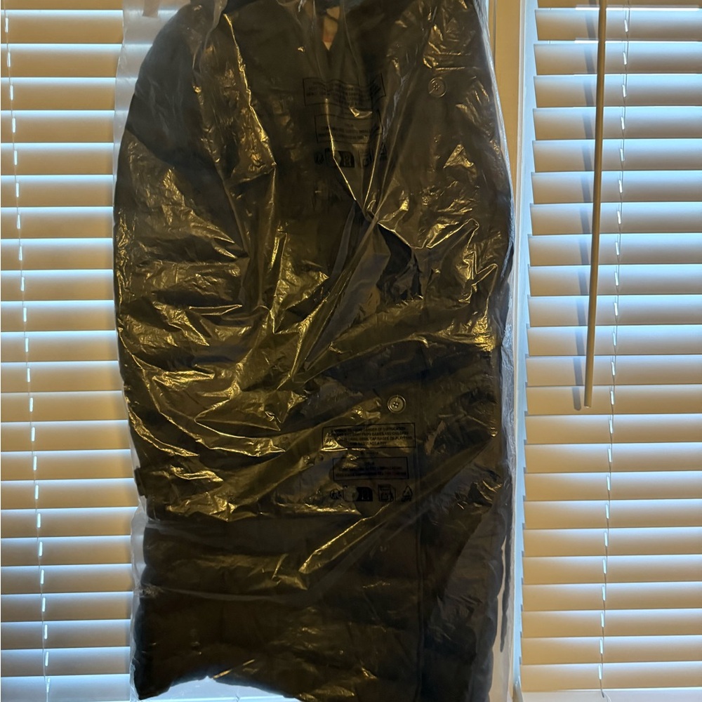 Burberry Women's Double-Breasted Black Puffer Jacket - Picture 3 of 14